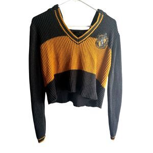 Harry Potter Hufflepuff Sweather Women's Size‎ SM.V neck Hooded Spell out Patch